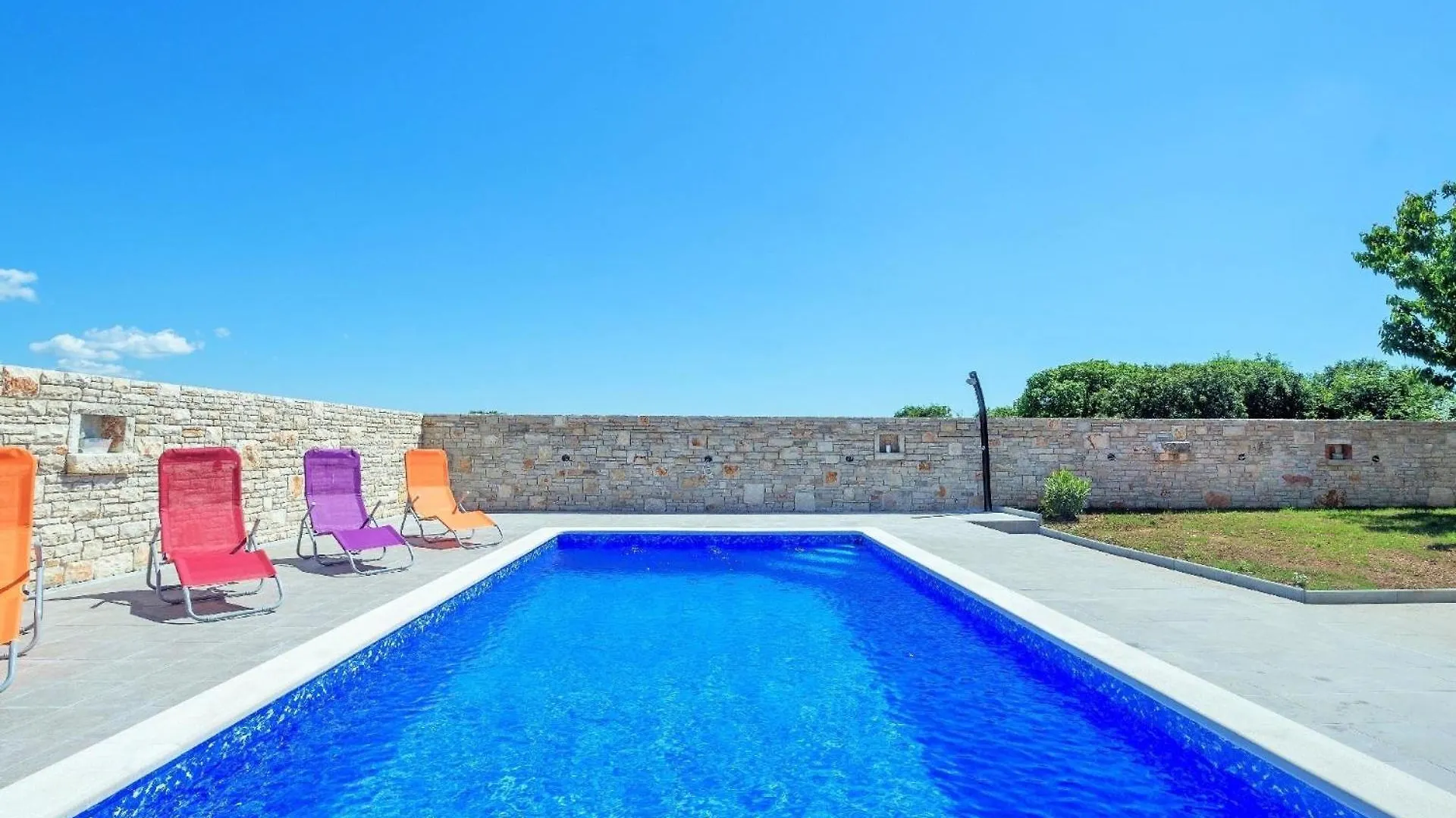 Ferienhaus Mit Privatpool Fuer 10 Personen Ca 200 Qm In Fazana-Surida, Istrien Istrische Riviera Valbandon 0*,